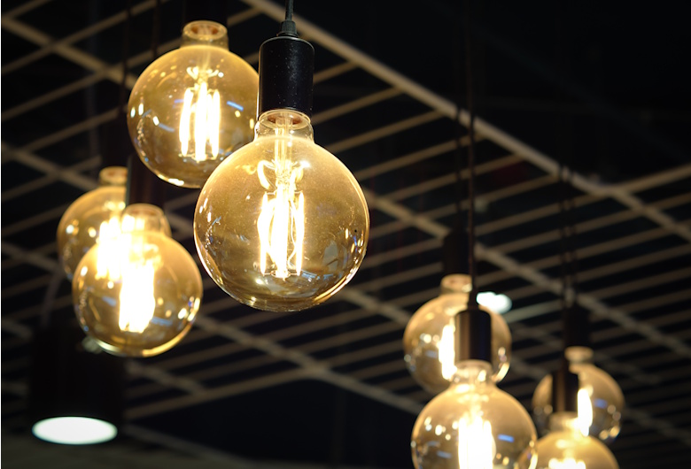 Butuh-Lampu-Industri-Philips-Tersedia-High-Bay-Floodlight-dan-Varian-Industri-Lainnya-Dhiaadika